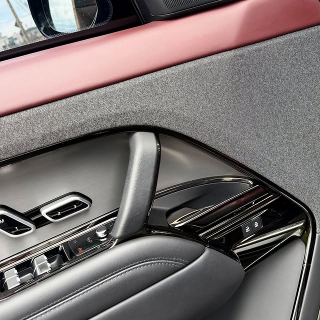 LAND ROVER RANGE ROVER D350 HSE AWD - Imagem 14