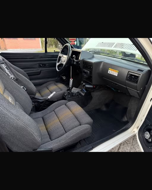 VOLKSWAGEN SAVEIRO - Imagem 2