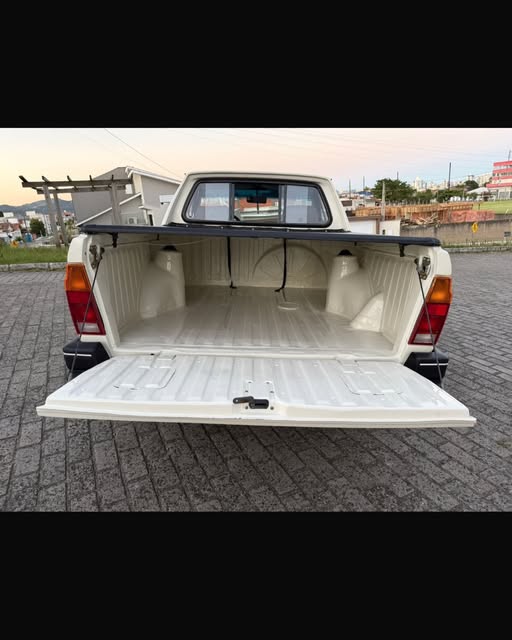 VOLKSWAGEN SAVEIRO - Imagem 15