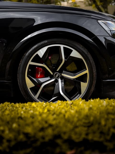 AUDI RS Q8 - Imagem 9