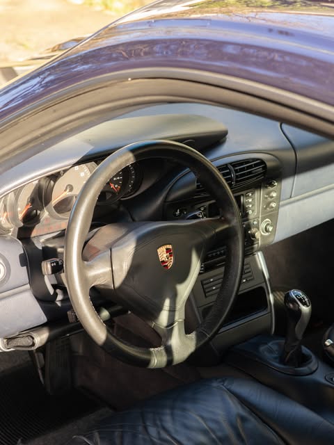 PORSCHE 911 CARRERA 4 996 - Imagem 5