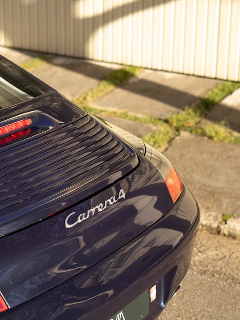 PORSCHE 911 CARRERA 4 996 - Imagem 10