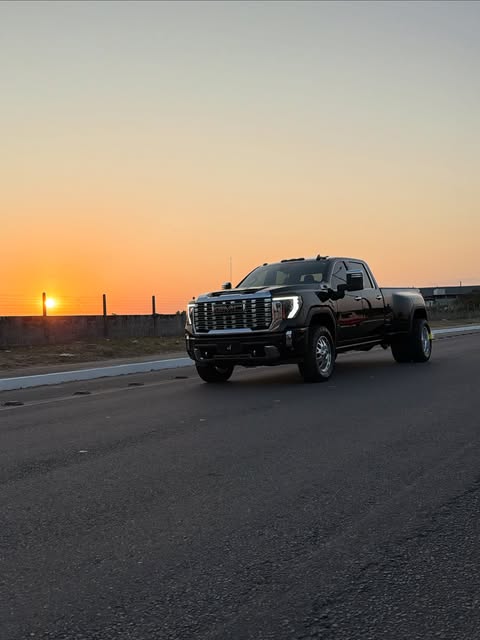GMC SIERRA DENALI ULTIMATE - Imagem 3