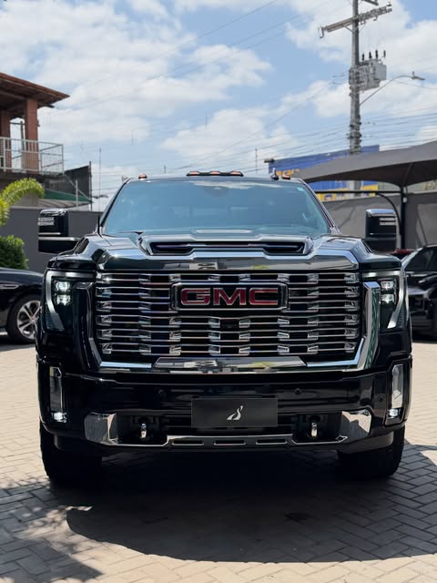 GMC SIERRA DENALI ULTIMATE - Imagem 7