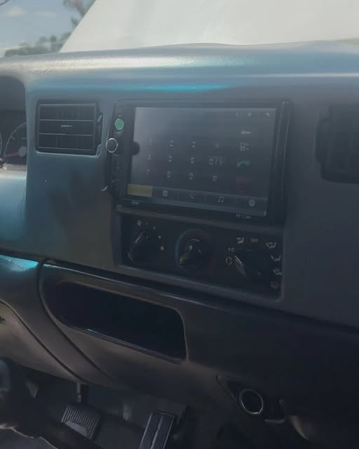 FORD F-350 - Imagem 8