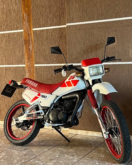 YAMAHA DT 180 - Imagem 7