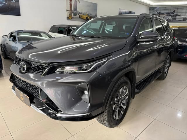 TOYOTA HILUX SRX PLATINUM - Imagem 1