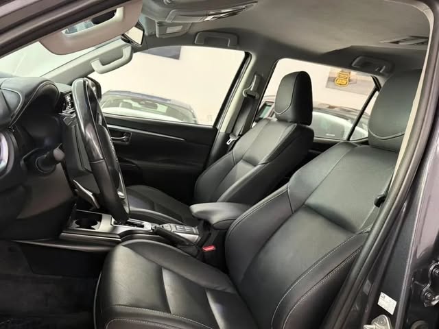 TOYOTA HILUX SRX PLATINUM - Imagem 4