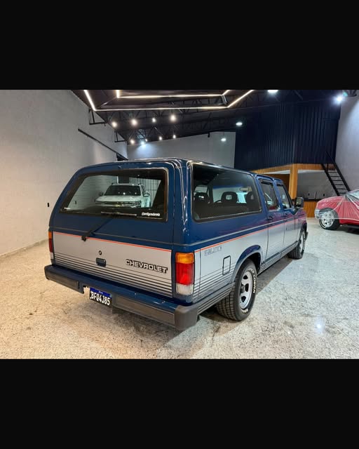 CHEVROLET VERANEIO DE LUXE - Imagem 16