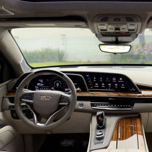 CADILLAC ESCALADE PLATINUM - Imagem 2