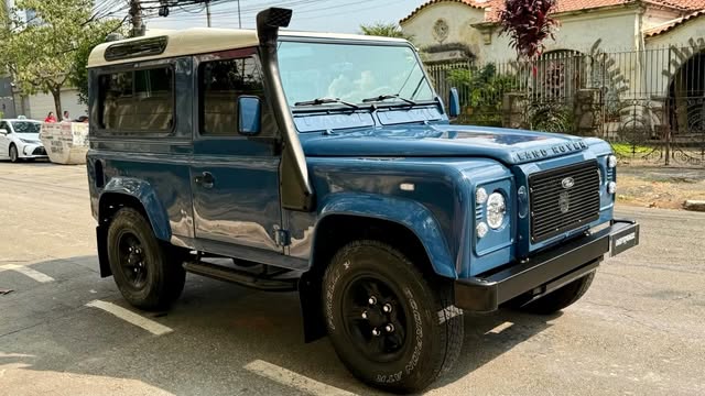 LAND ROVER DEFENDER 90 CSW - Imagem 8