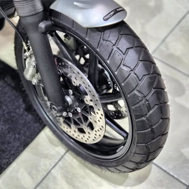 TRIUMPH SPEED TWIN - Imagem 10