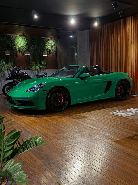 PORSCHE 718 BOXSTER 4.0 GTS - Imagem 1