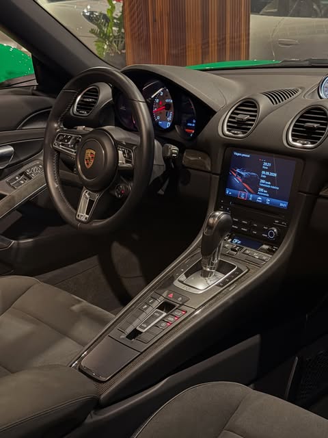 PORSCHE 718 BOXSTER 4.0 GTS - Imagem 12