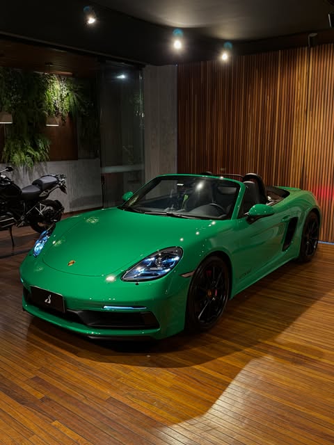 PORSCHE 718 BOXSTER 4.0 GTS - Imagem 3