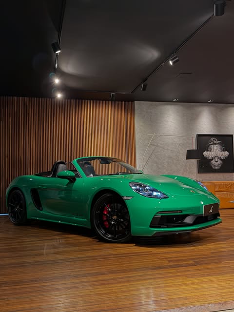 PORSCHE 718 BOXSTER 4.0 GTS - Imagem 7