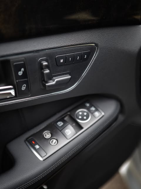 MERCEDES-BENZ E 63 AMG - Imagem 18