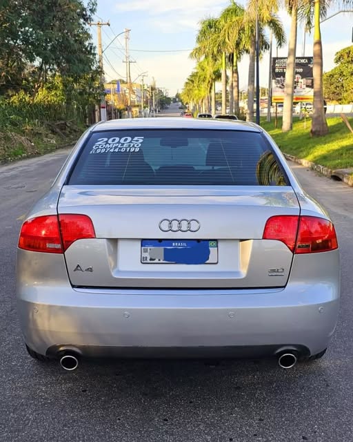 AUDI A4 3.0 V6 - Imagem 9