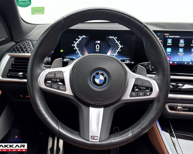 BMW X5 XDRIVE50E M SPORT - Imagem 4