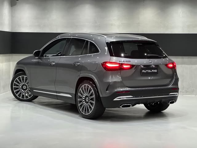MERCEDES-BENZ GLA 200 1.3 MHEV AMG LINE - Imagem 3