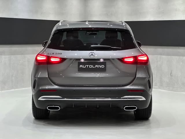 MERCEDES-BENZ GLA 200 1.3 MHEV AMG LINE - Imagem 5