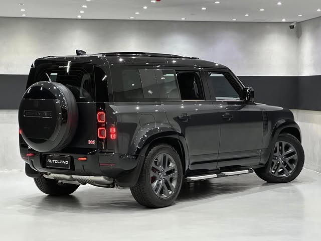 LAND ROVER DEFENDER - Imagem 4