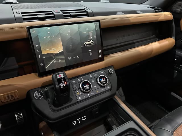LAND ROVER DEFENDER - Imagem 7