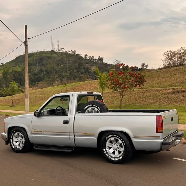 CHEVROLET SILVERADO D20 - Imagem 4