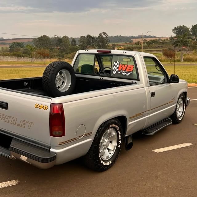CHEVROLET SILVERADO D20 - Imagem 7