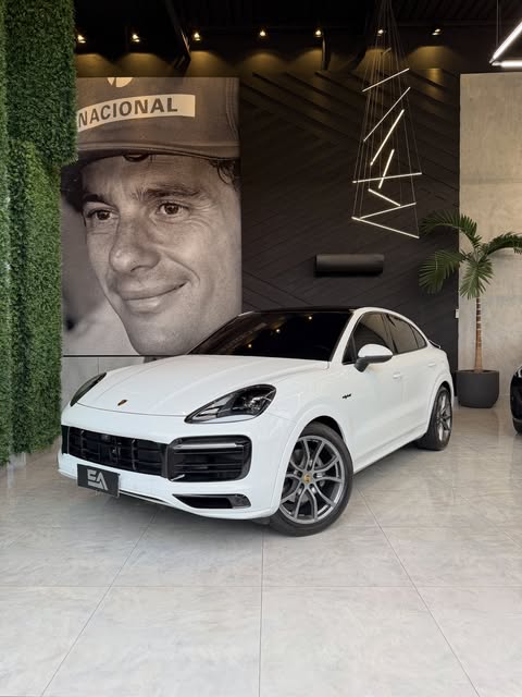 PORSCHE CAYENNE PLATINUM EDITION - Imagem 1