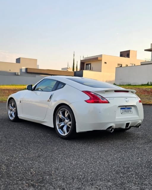 NISSAN 370Z SPORT PACKAGE - Imagem 11
