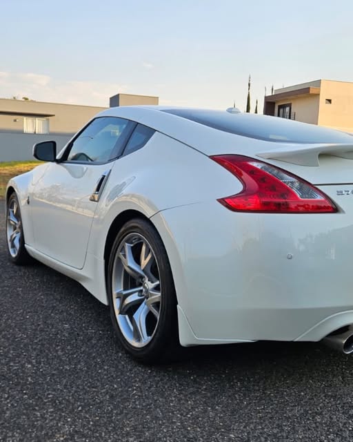 NISSAN 370Z SPORT PACKAGE - Imagem 12