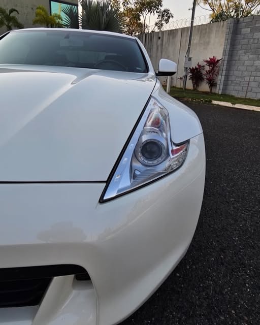 NISSAN 370Z SPORT PACKAGE - Imagem 17