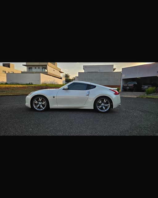 NISSAN 370Z SPORT PACKAGE - Imagem 8