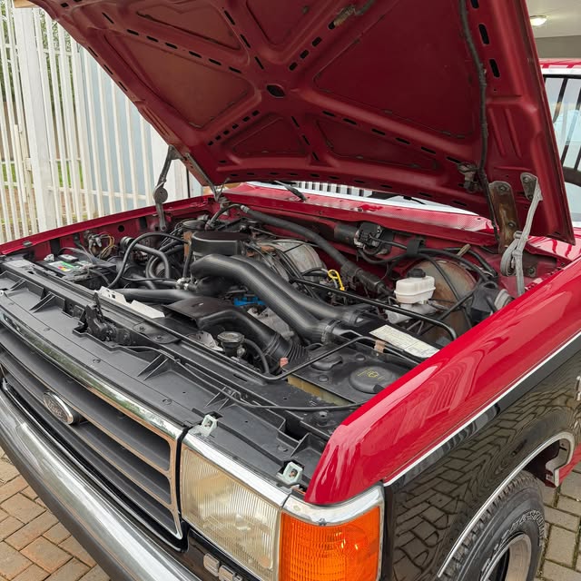 FORD F-150 XLT LARIAT - Imagem 20