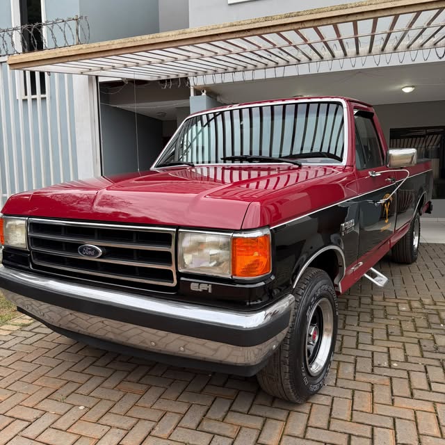 FORD F-150 XLT LARIAT - Imagem 4