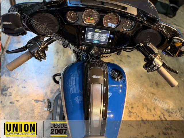 HARLEY-DAVIDSON STREET GLIDE SPECIAL - Imagem 9