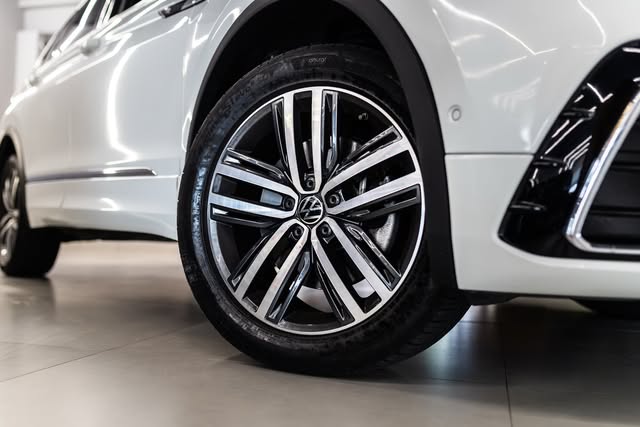 VOLKSWAGEN TIGUAN ALLSPACE R-LINE - Imagem 2