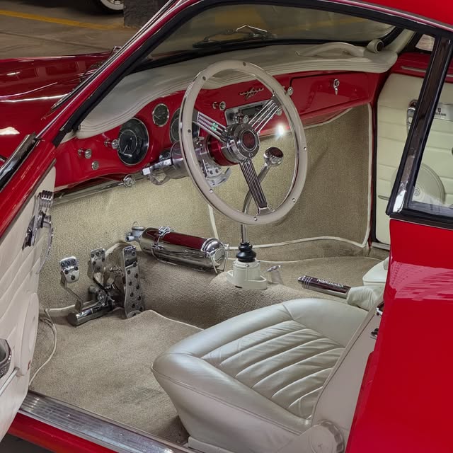 VOLKSWAGEN KARMANN-GHIA - Imagem 13