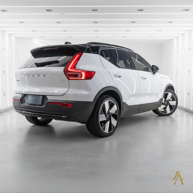 VOLVO XC40 ULTIMATE - Imagem 2