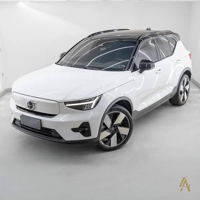VOLVO XC40 ULTIMATE - Imagem 13