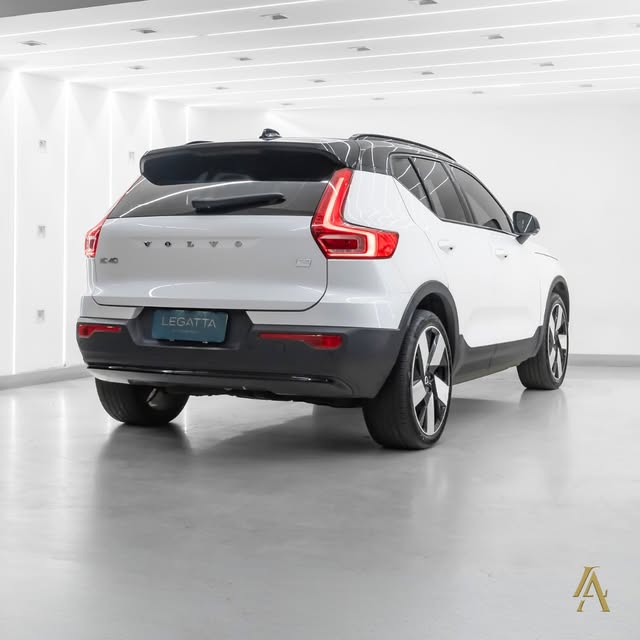 VOLVO XC40 ULTIMATE - Imagem 4