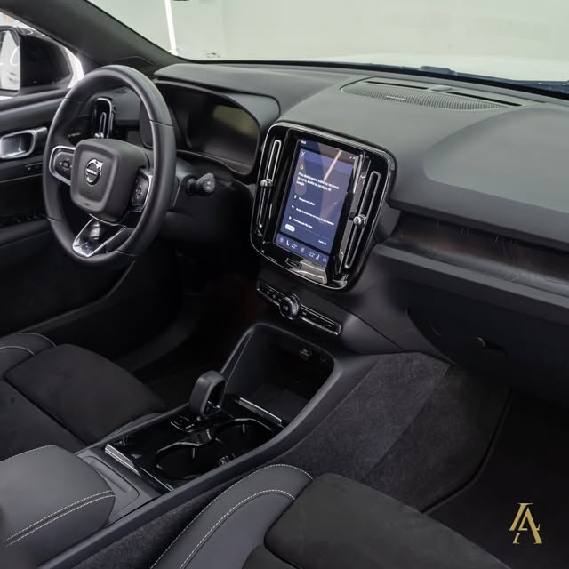 VOLVO XC40 ULTIMATE - Imagem 5