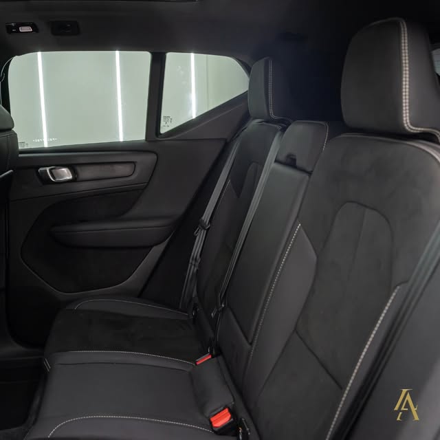 VOLVO XC40 ULTIMATE - Imagem 7
