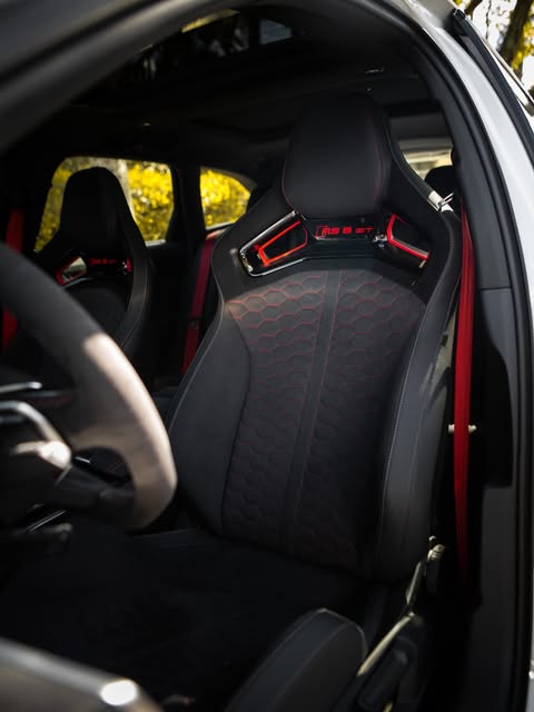 AUDI RS6 AVANT GT - Imagem 19