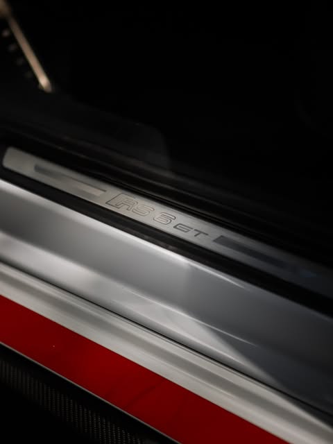 AUDI RS6 AVANT GT - Imagem 20