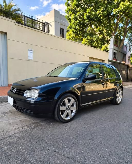 VOLKSWAGEN GOLF - Imagem 2