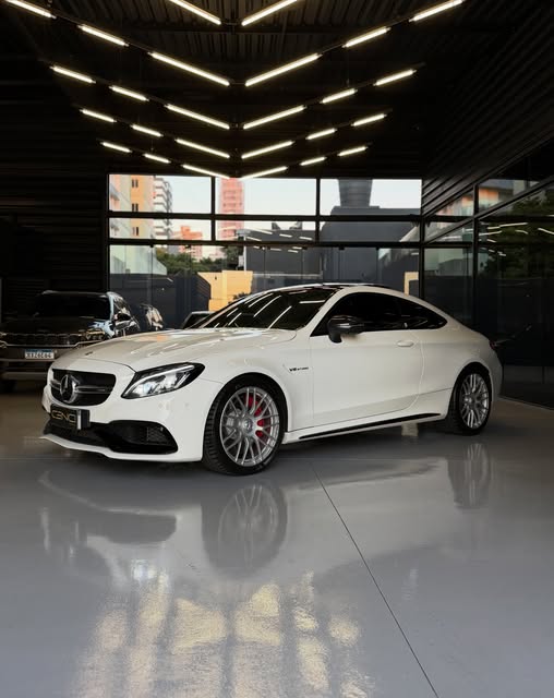 MERCEDES-BENZ C 63 AMG AMG - Imagem 1