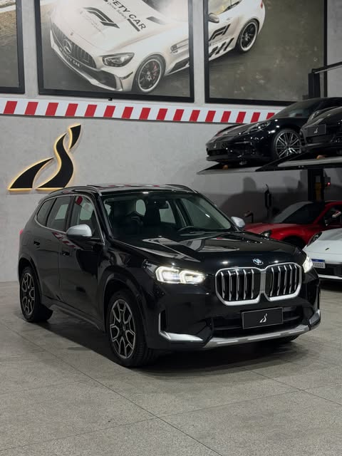 BMW X1 X-LINE - Imagem 3