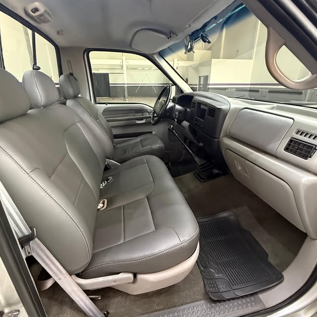 FORD F-250 XLT-L - Imagem 16